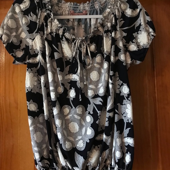 SJS Navy & Grey Blouse 
Size Medium 8 - 10
Stretch - Picture 8 of 11